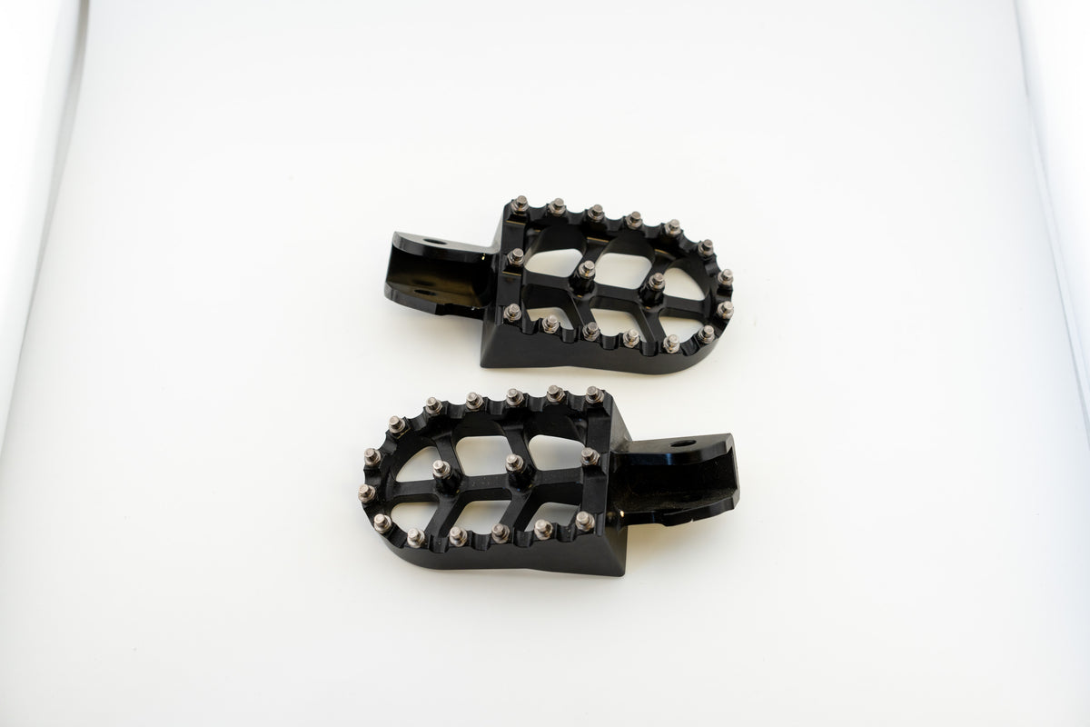 Footpegs — Pair